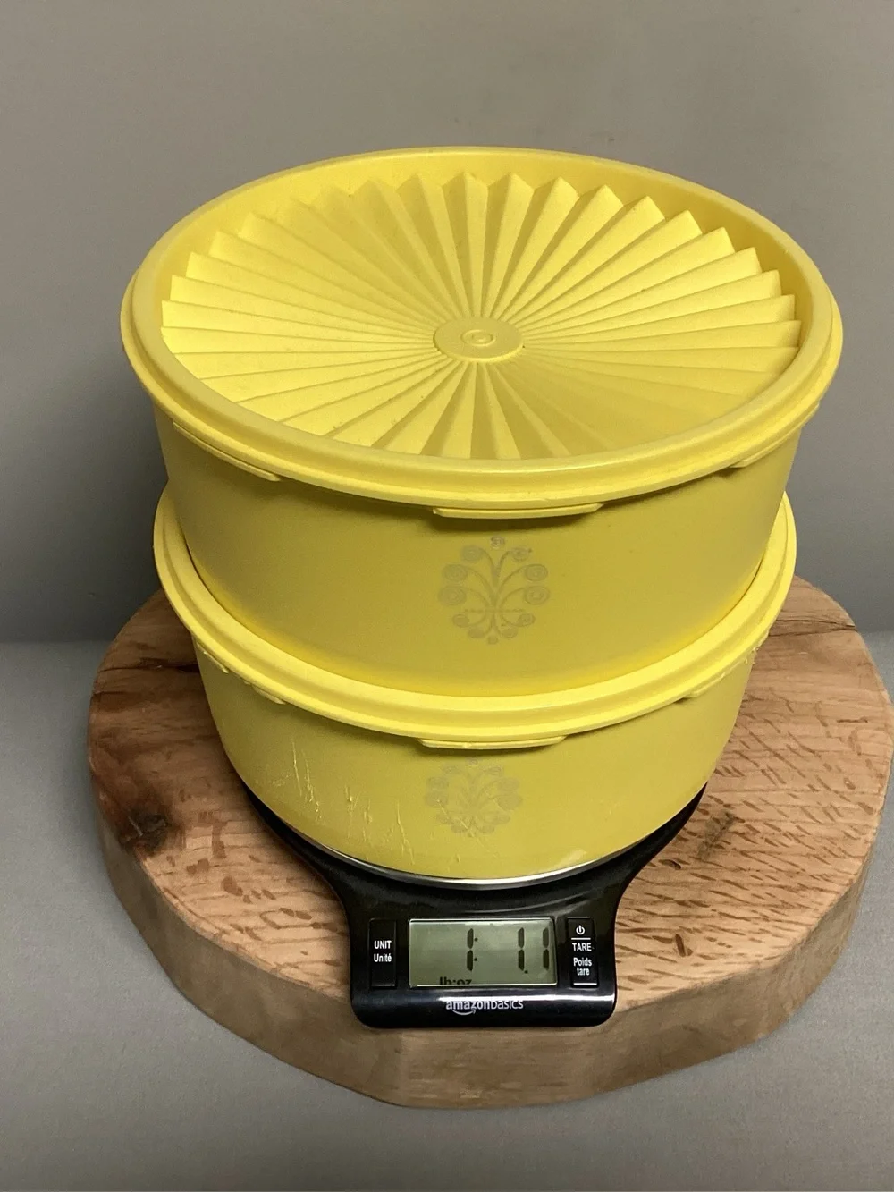 🟡 Vintage - Tupperware - By one get one FREE - Collectible - Unique - Yellow